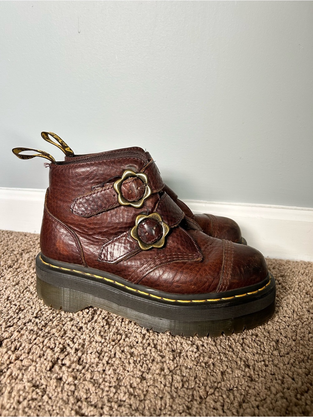 Dr. Martens Devon Flower Buckle platform boots size 6